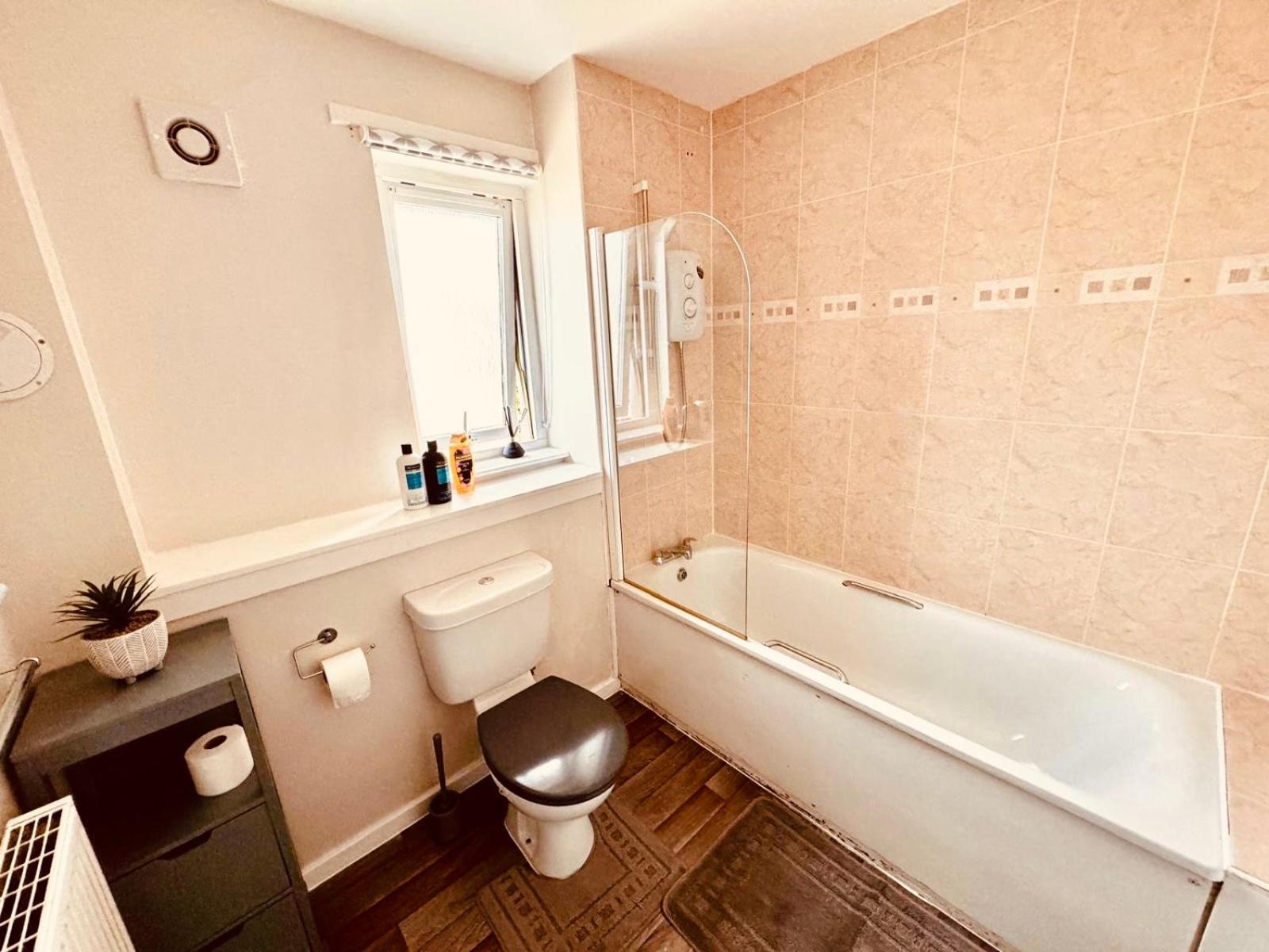Three Bedroom House Единбург Екстер'єр фото